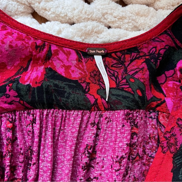 Free People Floral Deep V-Neck Long Sleeve Blouse  Size M Red/Pink Velvet Mix - Picture 14 of 14